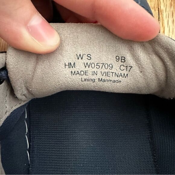 Cole Haan Mindi Navy Blue Leather Sneaker Low Top Lace Up Women’s Sz 9 - Picture 11 of 11